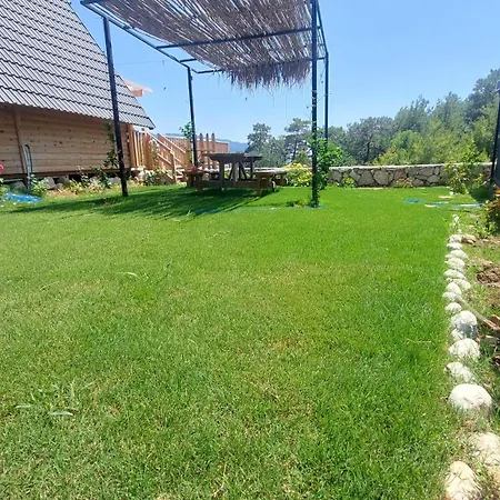 Kabak Hideway 1 فاراليا