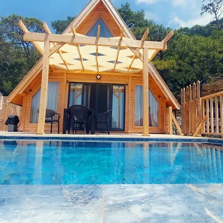 Kabak Hideway 1 فاراليا